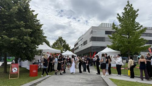Reger Betrieb herrschte den gesamten Tag über auf dem Campus der Hochschule.